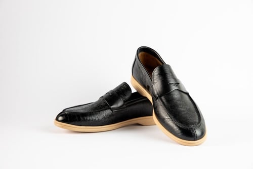 احذية 1115 جزمة جلد اسود