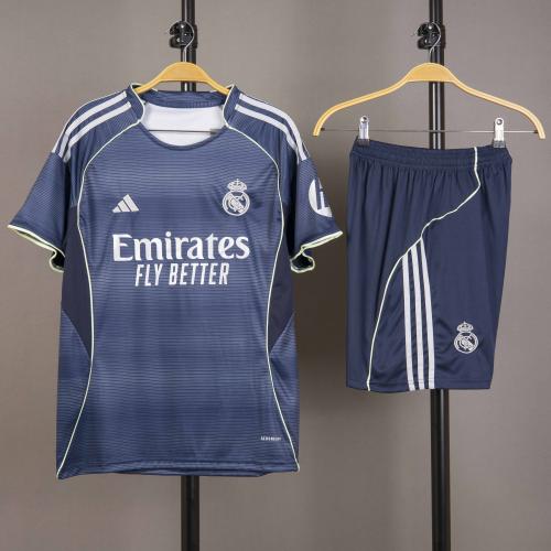 طقم ريال مدريد الاحتياطي 2025/2026