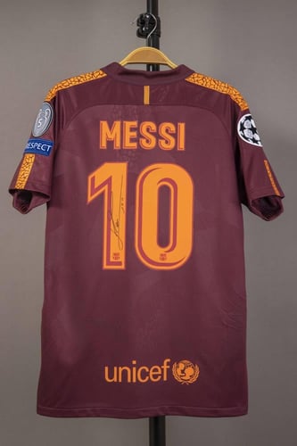 طقم برشلونة الاحتياطي 2017/2018