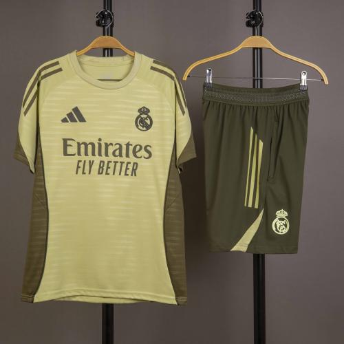 طقم تمارين ريال مدريد 2025/2026