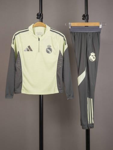 طقم تمارين ريال مدريد اطفال 2025/2026