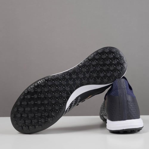 جزمة كرة قدم