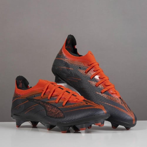 جزمة كرة قدم PUMA