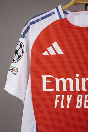 قميص ارسنال الاساسي 2024/2025