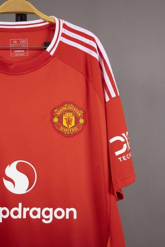 طقم مانشستريونايتد الاساسي 2025/2024 | جامبو