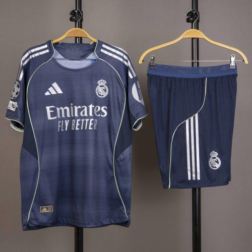 طقم ريال مدريد الاحتياطي 2026/2025