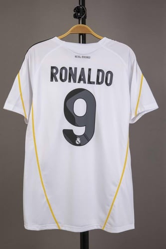 طقم ريال مدريد الاساسي كلاسيك 2009/2010