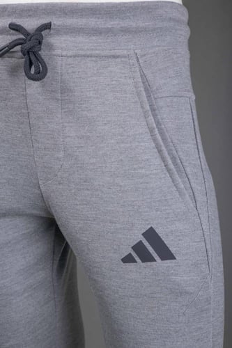 ترنك اديداس