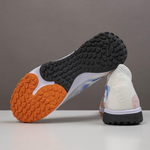 جزمة كرة قدم Puma