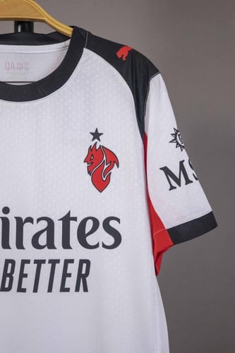 طقم ميلان الاحتياطي 2025/2026