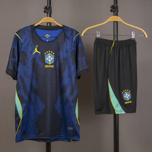 طقم البرازيل الاحتياطي 2026/2027