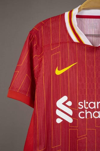 قميص ليفربول الاساسي 2024/2025