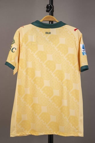 طقم ميلان الاحتياطي 2026/2025