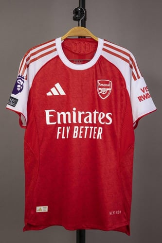 طقم ارسنال الاساسي 2025/2026