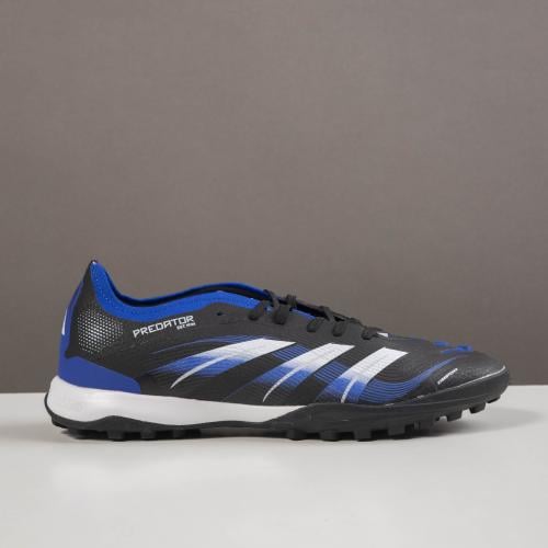 جزمة كرة قدم Adidas