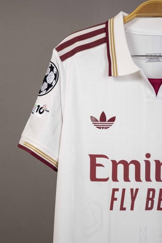 قميص ارسنال الاحتياطي 2026/2025