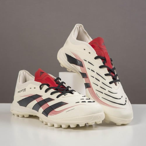 جزمة كرة قدم Adidas