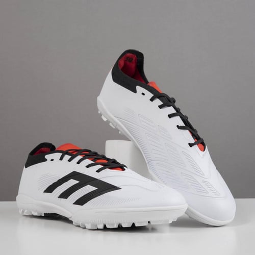 جزمة كرة قدم