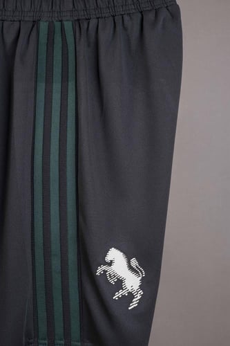 طقم اليوفي الاحتياطي 2025/2026