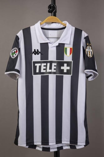 طقم اليوفي كلاسيكي