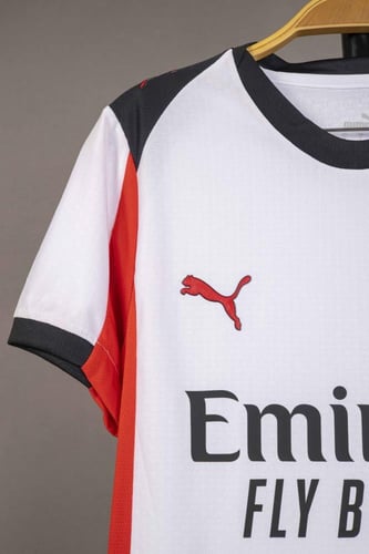 قميص ميلان الاحتياطي 2025/2026