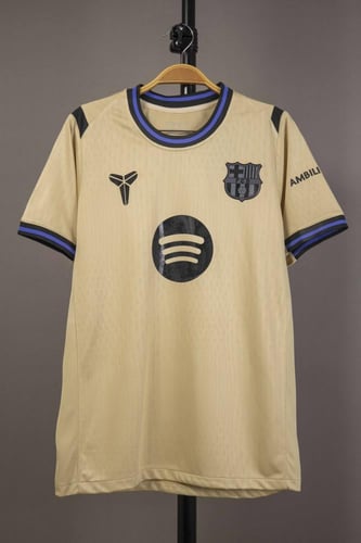 طقم برشلونة الاحتياطي 2025/2026
