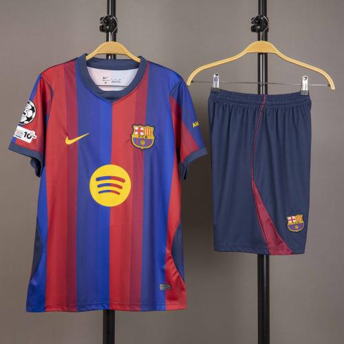 طقم برشلونة الاساسي 2026/2027