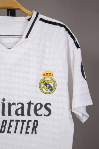 طقم ريال مدريد الاساسي 2024