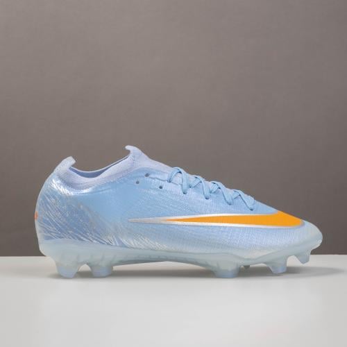 جزمة كرة قدم Nike
