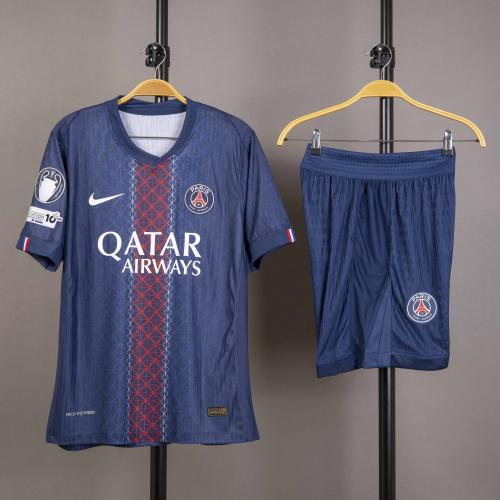 طقم باريس الاساسي 2025/2026 بشعار الأبطال