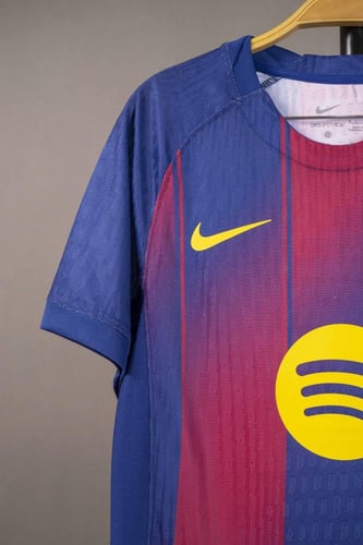 قميص برشلونة الاساسي 2025/2026