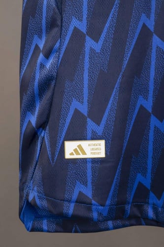 قميص ارسنال الاحتياطي 2025/2026