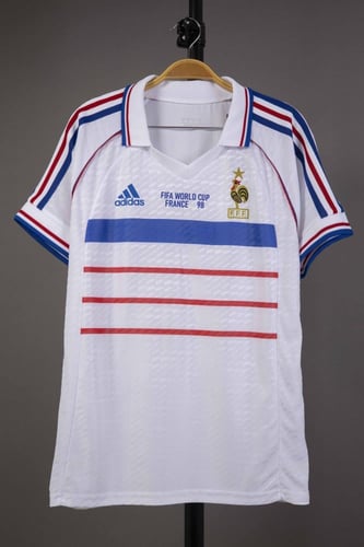 طقم منتخب فرنسا الاحتياطي 1998