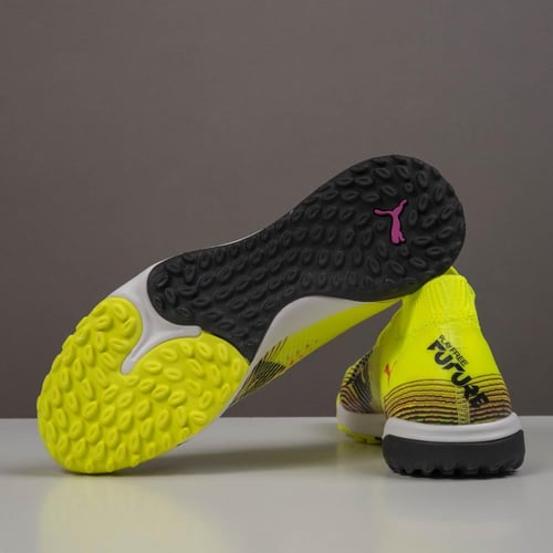 جزمة كرة قدم PUMA