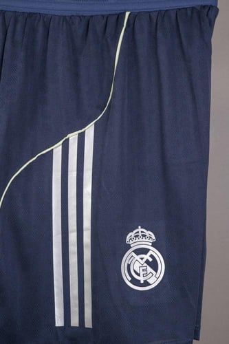 طقم ريال مدريد الاحتياطي 2026/2025