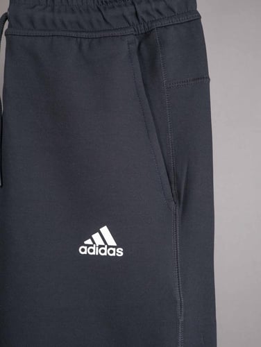 طقم كاجوال اديداس