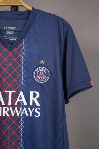 طقم باريس سان جيرمان الاساسي 2026/2025