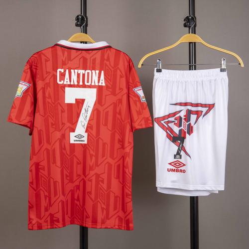 طقم مانشيتر يونايتد الكلاسيكي 1994