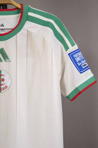 قميص منتخب الجزائر 2026/2025