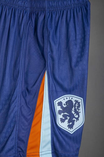 طقم هولندا الاحتياطي 2024/2025