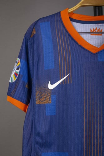 طقم هولندا الاحتياطي 2024/2025