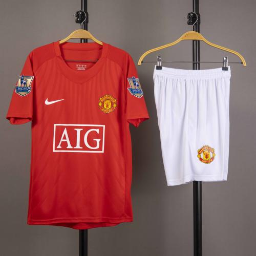 طقم مانشستر يونايتدالكلاسيك 2008