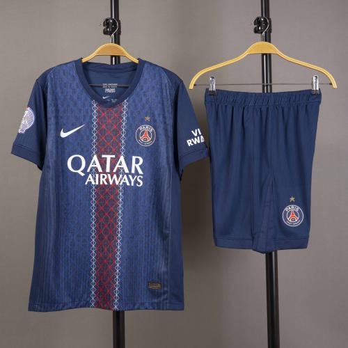 طقم باريس الاساسي 2025/2026