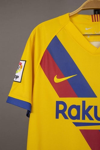 قميص برشلونة 2019