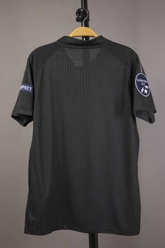 طقم برشلونة الاحتياطي 2011