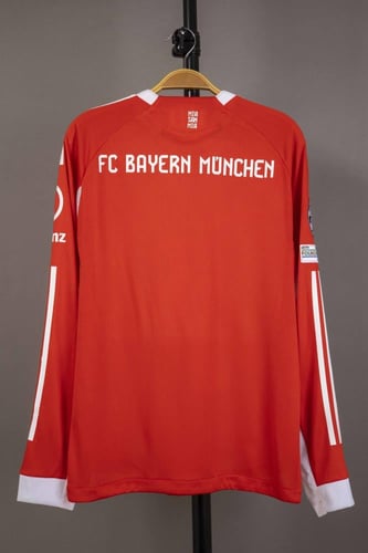 طقم بايرن ميونخ الاساسي كم طويل 2025/2026