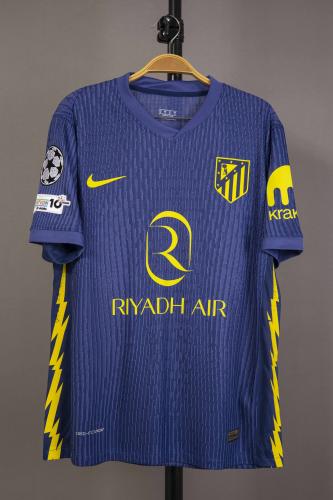 قميص اتلتيكو مدريد الاحتياطي 2025/2026