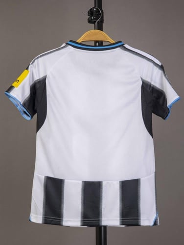 طقم نيوكاسل الاساسي اطفال 2025/2026