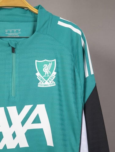 طقم تمارين ليفربول 2025/2026