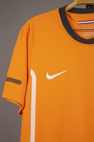 طقم منتخب هولندا الاساسي 2010